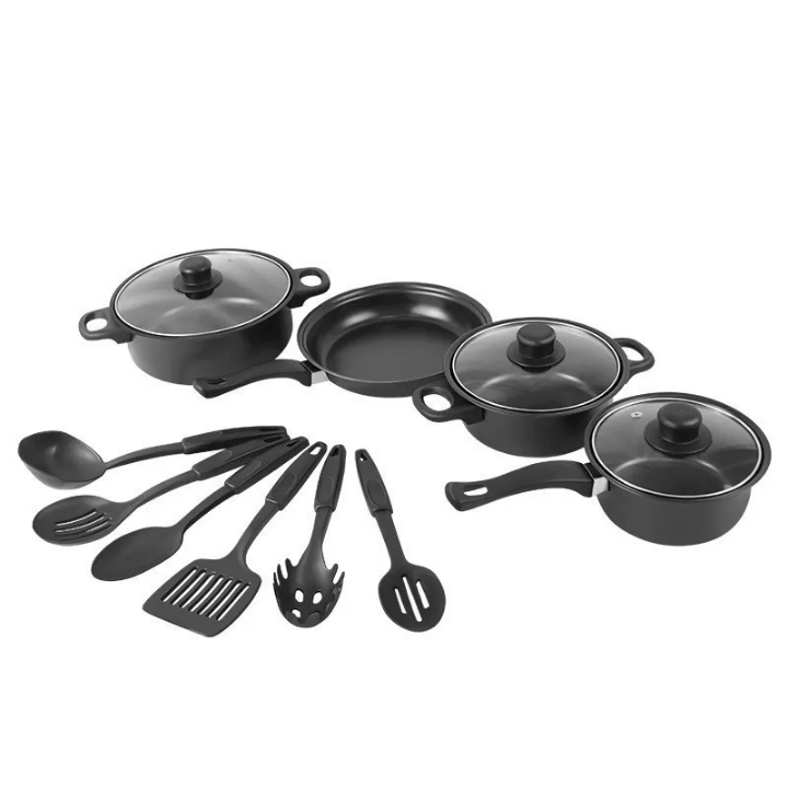 Moulinex Silver Crest 9500W + 4 casseroles + 6 cuillères